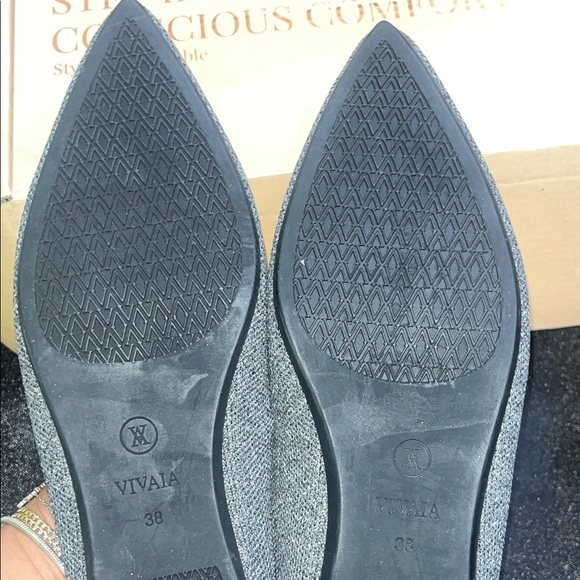 VIVAIA Pointed-Toe Patterned Flats - Picture 9 of 11